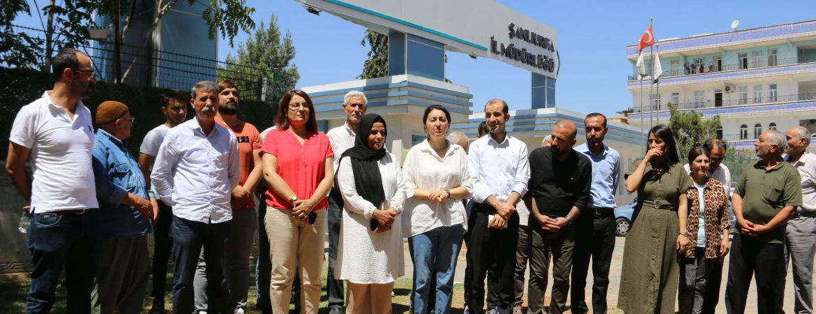 DEDAŞ önünde açıklama yaptık: DEDAŞ'ı zulüm politikasından vazgeçmeye çağırıyoruz