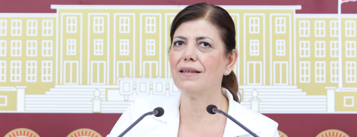 Beştaş: Sivil itaatsizlikler adım adım büyüyecek, altınızdaki koltuklar kaymaya devam edecek