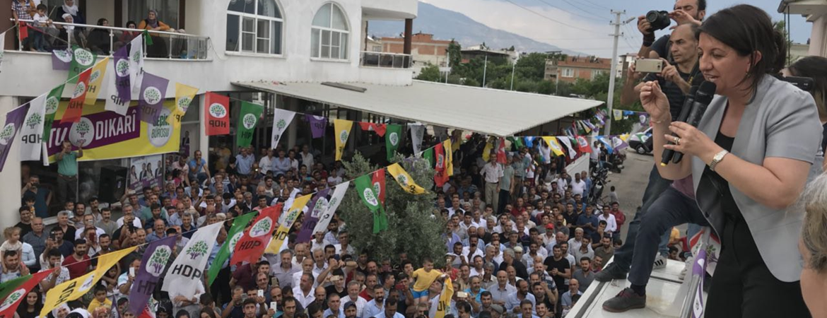 Pervin Buldan: AYM Demirtaş’ın başvurusuna ret kararı verirse Saray'a bağlı çalıştığını ilan eder 