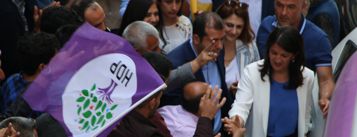 Pervin Buldan: Kürt sorununun çözümünü artık sizden beklemiyoruz, bu sorunu Kürt halkı çözecek