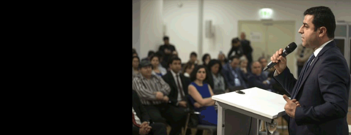 Eş Genel Başkanımız Selahattin Demirtaşın Berlin'deki panelde bir soruya verdiği çarpıtılan yanıtı