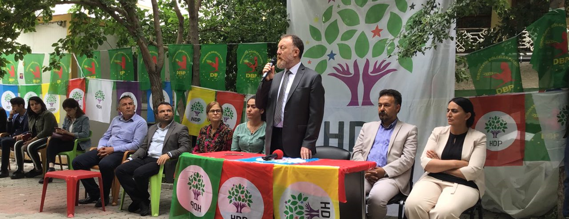 Temelli: Silahlarla seçim çalışmasını engellemediniz, bugün de olayın üstünü örtüyorsunuz