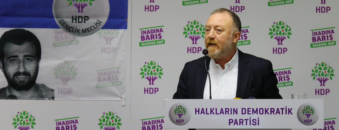 HDP Gençlik Konferansı'nda konuşan Temelli: Genç siyaset yapacağız