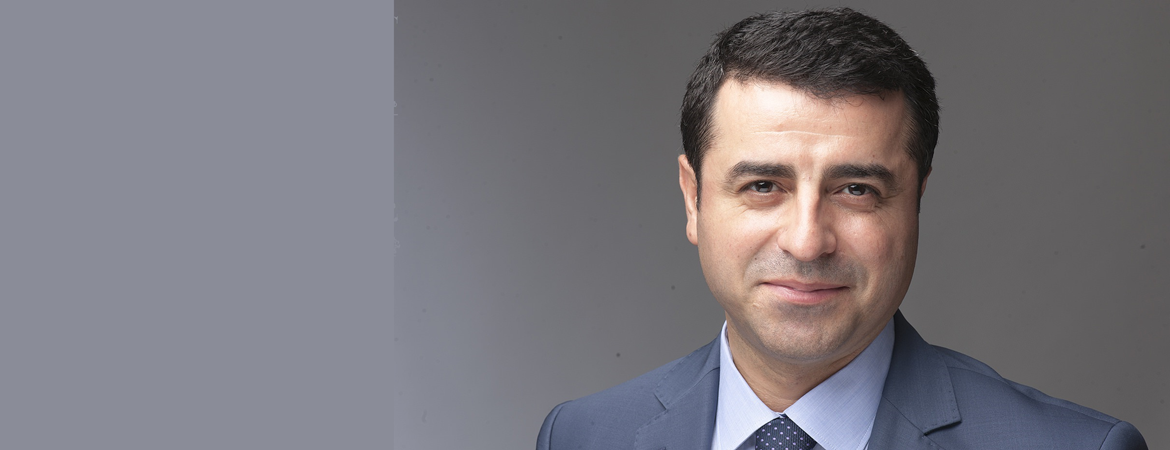 Demirtaş'ın Avukatlar Günü mesajı