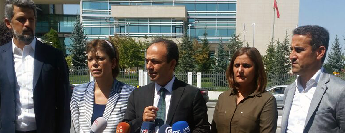 Baydemir: Yargı siyasi otoritenin önünde eğilmesin diye buradayız