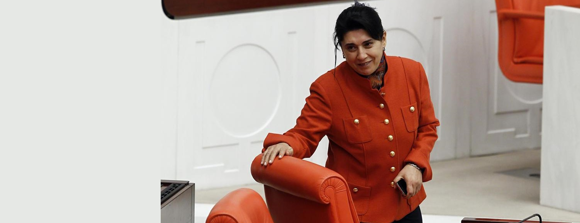 Tarih tekerrür etti, Zana'nın milletvekilliği 24 yıl sonra yine düşürüldü!
