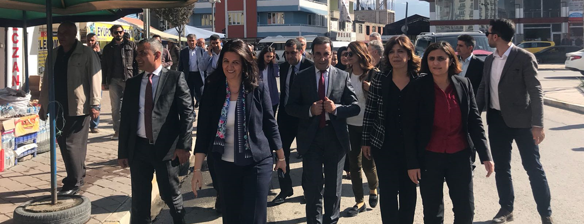 Bu ülkeyi artık yönetemiyorlar. Bu yüzden erken seçim kararı aldılar. 