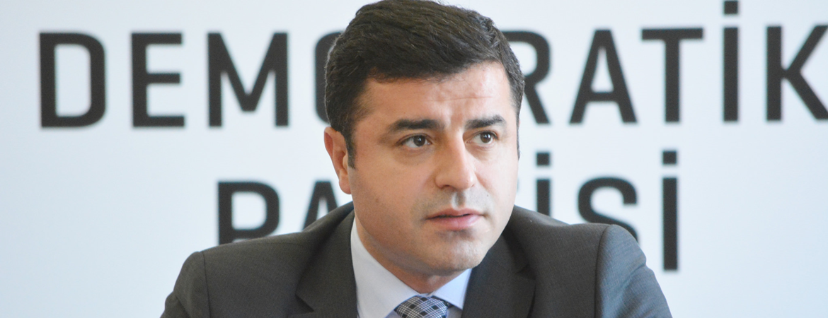 Demirtaş: Erdoğan 15 Temmuz darbe girişiminin ardından Türkiye’yi OHAL ile yönettiği bir yarı açık cezaevine dönüştürmeyi seçti