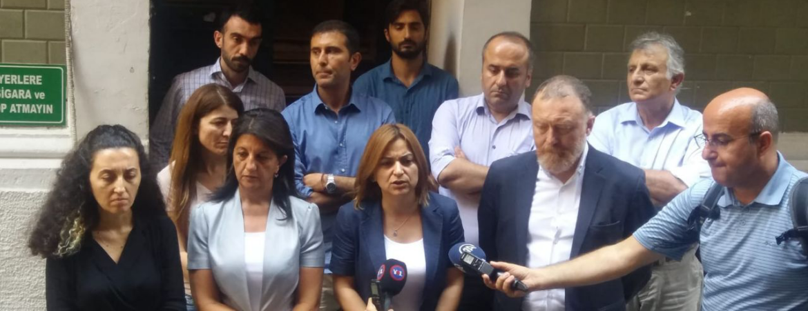 Buldan: Barışa duyulan ihtiyaçtan kaynaklı olarak Sayın Öcalan üzerindeki tecrit derhal kaldırılmalıdır