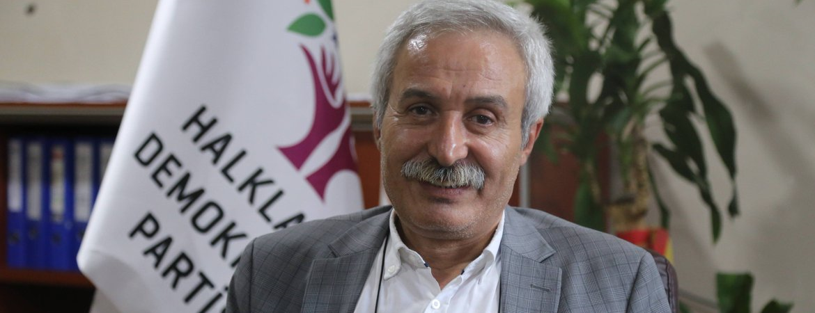 Selçuk Mızraklı: Sağlık Bakanlığı 6 dilde hizmet veriyor neden Kürtçe yok