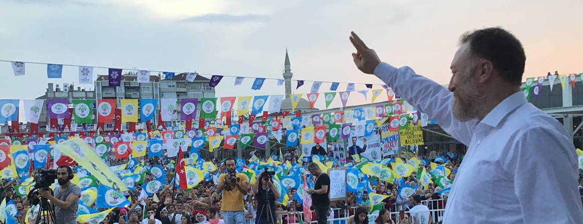 Temelli: Erdoğan'ın kimsesi kalmamış prompterla yaşıyor