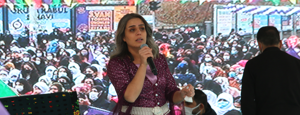 Başaran Van’dan seslendi: Ne yaparsanız yapın kadınlar saltanatınızı devirecek!