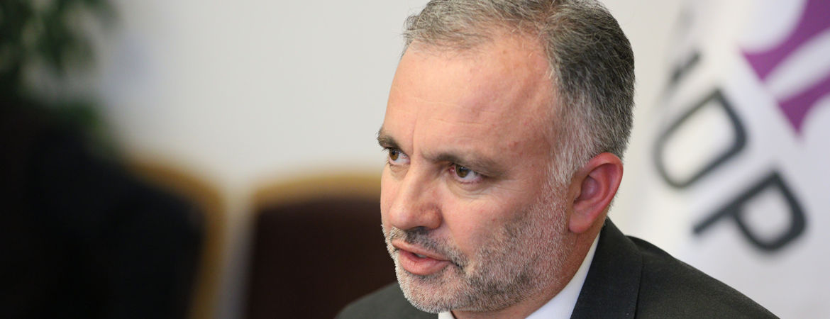 Bilgen: Referandum çalışması yapmak yerine adliye koridorlarındayız