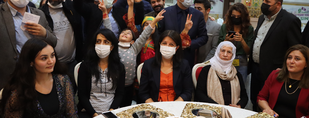 Buldan'dan il ve ilçe örgütlerimize talimat: Erken seçime, AKP'yi göndermeye, ülkeyi yönetmeye hazır olun