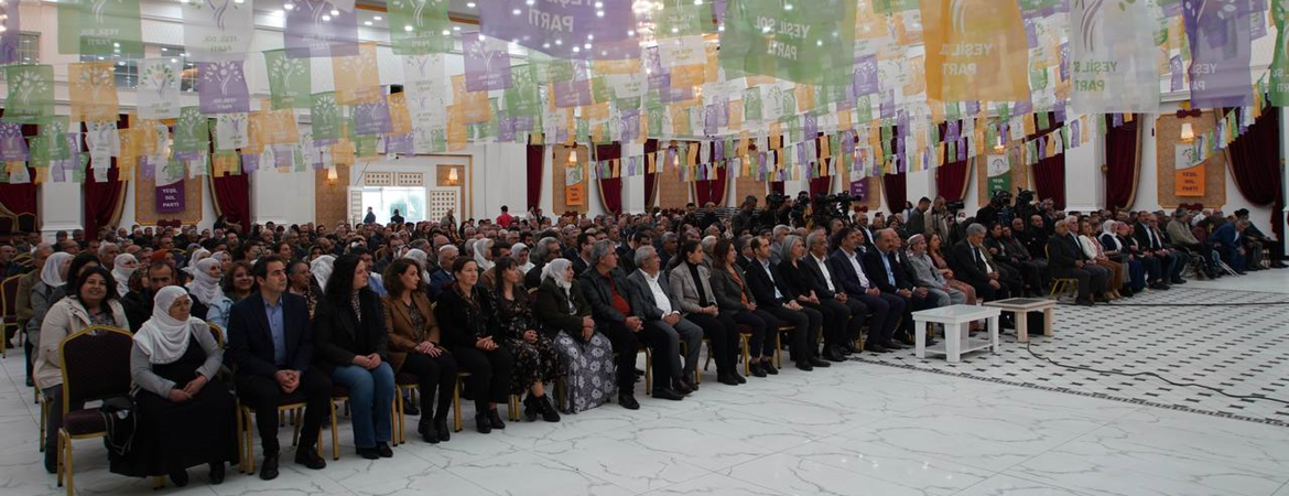 Yeşil Sol Parti Diyarbakır'dan mesajını verdi: Başta Kürtler olmak üzere Türkiye'deki bütün halkların kazanımları için yola çıktık