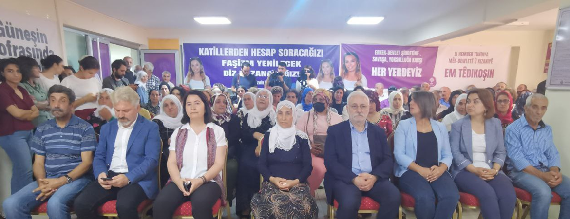 Katledilişinin 1. yılında Deniz Poyraz'ı İzmir'de anıyoruz