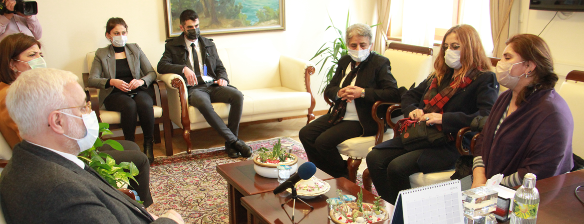 Kaçırılan sosyalist işçi Gökhan Güneş'in yakınları Grup Başkanvekillerimiz ile bir araya geldi