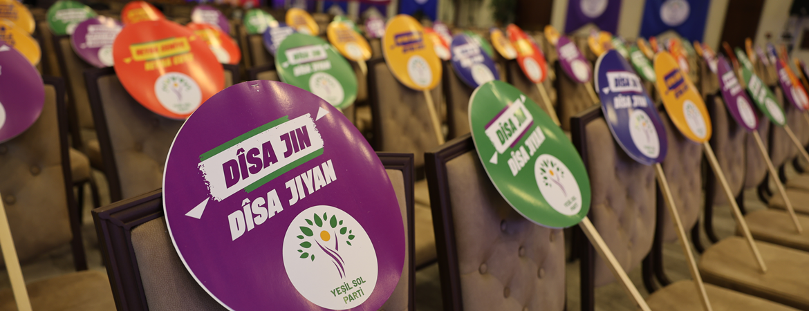 Tutsak kadınlardan mesaj: Zafer direnen kadınların elindedir