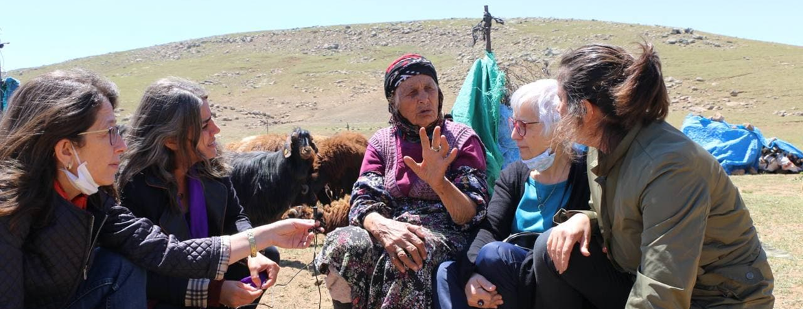 Kadın Meclisimiz Ağrı’da koçer kadınlarla buluştu: Biz çalışıyoruz, parayı erkekler alıyor