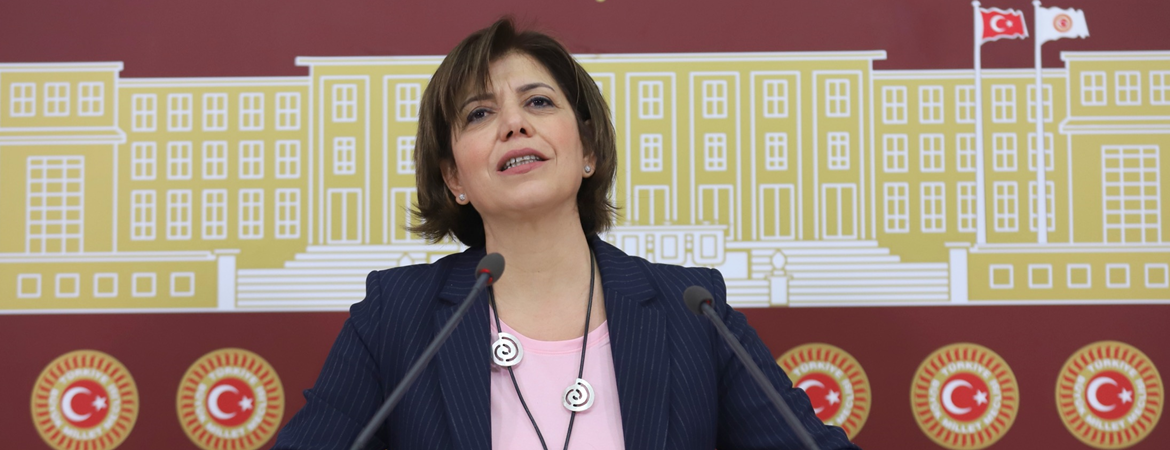 Beştaş: HDP’nin yerle bir ettiği seçim barajı küçük ortağa siyasi rüşvet olarak %7’ye indiriliyor