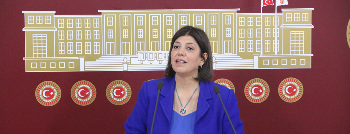 Beştaş: Dünyanın öbür ucunda arabuluculuk, burada ölüm ve savaş siyaseti yürütüyorlar