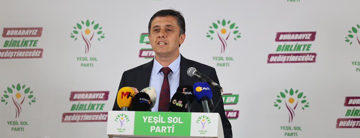 Tiryaki: Hiç kimse AA'nın manipülasyonlarına kanarak sandıkları terk etmesin