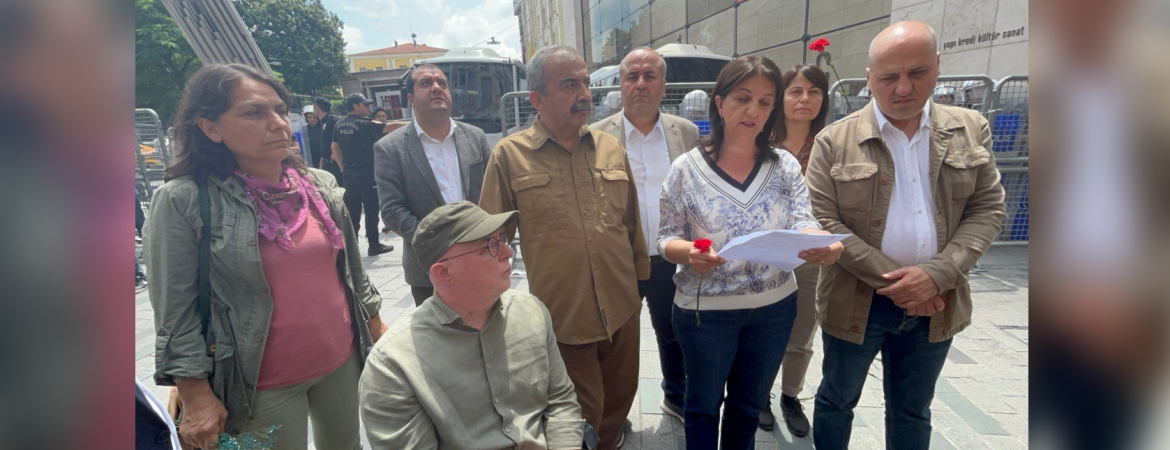 Buldan Galatasaray Meydanında: Adalet arayışımızdan ve Galatasaray Meydanından vazgeçmiyoruz