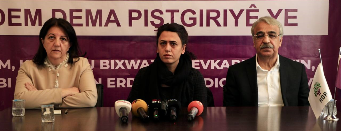 Buldan ve Sancar Kriz Koordinasyon Merkezinde: Depreme ayrılması gereken kaynaklar savaşa ve bombalara ayrıldı
