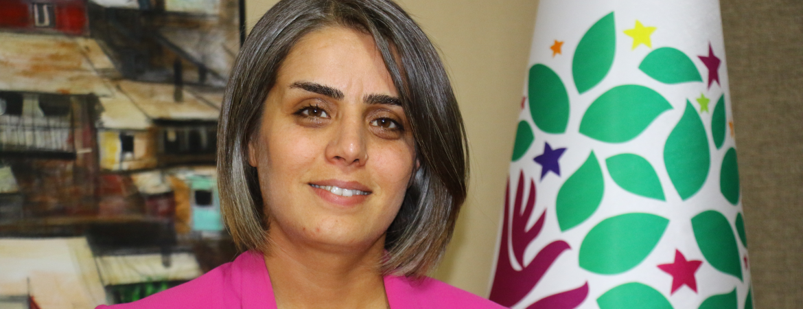Ayşe Acar Başaran: Hiçbir yasak, özgürlük ısrarı ve mücadele kararlılığından vazgeçiremez