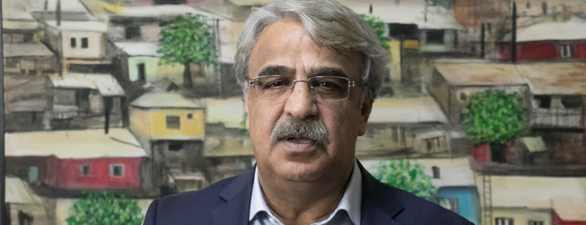 Sancar: Salgınla mücadele edemiyorlar çünkü öncelikleri insan değil ekonomi