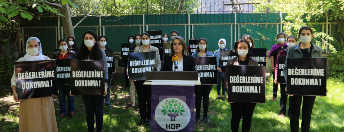 Başaran: AKP'nin mezarlıkları savaş alanına çevirme siyasetine karşı hep beraber ses yükseltelim