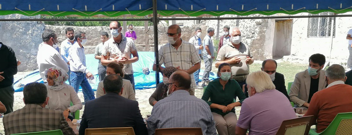 İzmir'de öldürülen er Osman Özçalimli'nin ailesine taziye ziyaretimiz