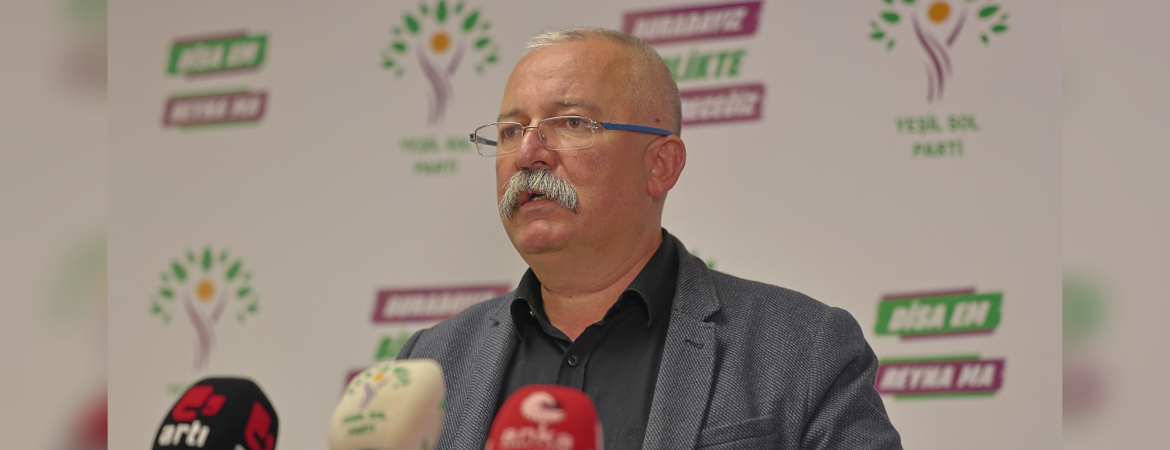 Turan: Savaşa aktarılan kaynaklar kesilmeden, demokrasi sağlanmadan Süpermenlerle ekonomi düzelmez
