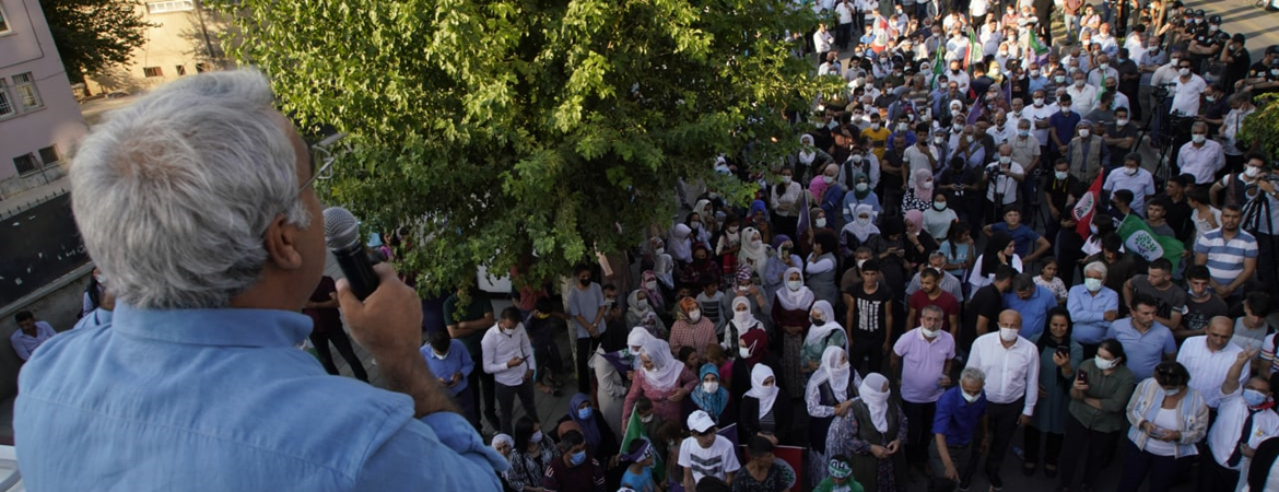 Sancar Siirt'ten seslendi: Halklar arası yaşamı inşa etmenin yolu Kürt sorununun çözümünü sağlamaktır