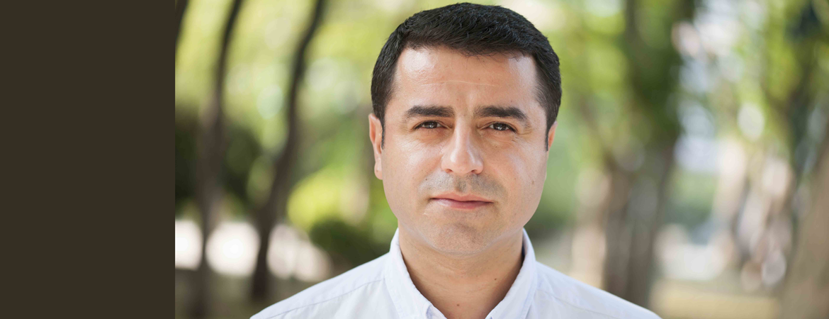 Demirtaş: CHP ile siyasi bir ittifak arayışında değiliz ama adalet ve demokrasi için toplumsal mutabakatlara hayır demeyiz