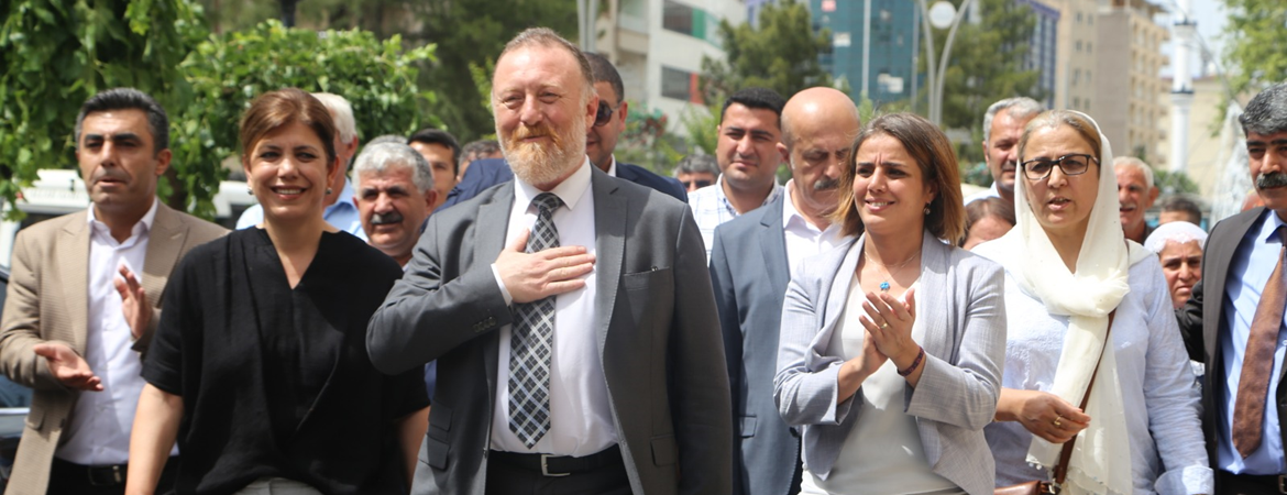 Temelli Batman'da konuştu: Kayyımı Batman'dan süpürdük, şimdi de İstanbul'dan süpüreceğiz