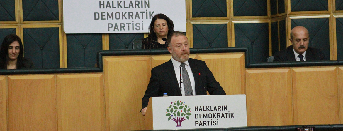 Savaş ve kayyımlara karşı protesto: Milletvekillerimiz 3 gün boyunca Meclis'te değil Diyarbakır'da olacak