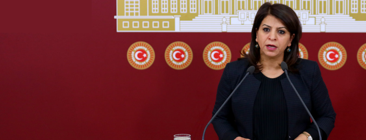 Yiğitalp'ten Başbakan'a soru: Evlerini yıktığınız yurttaşlardan kepçe parası istediğiniz doğru mu?