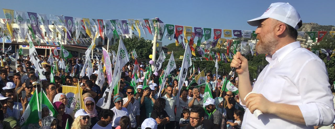 Temelli: Promptere bakmayacaksın, halkın gözlerine bakacaksın