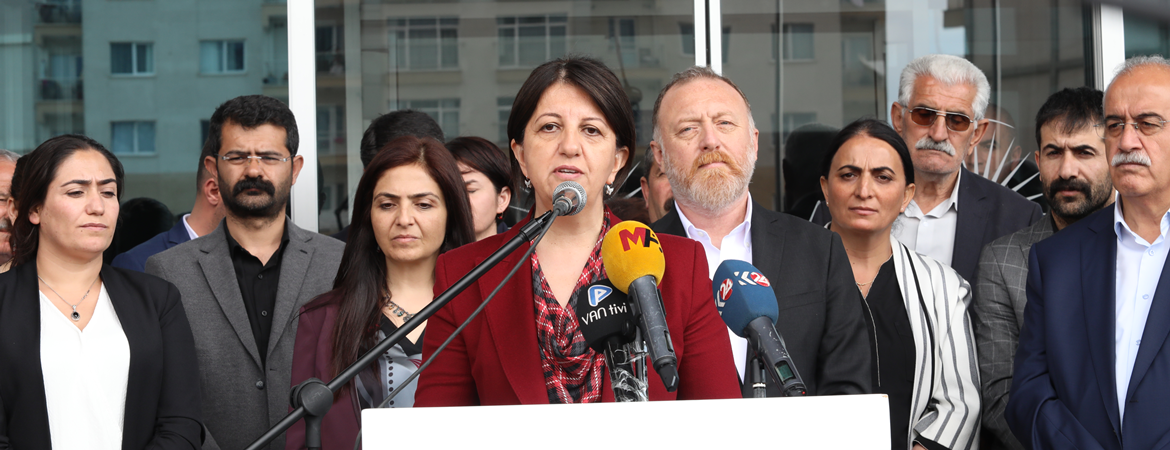 Van Büyükşehir Belediyesi'ni ziyaret eden eden Eş Genel Başkanlarımız: Demokrasi ittifakında buluşma zamanı