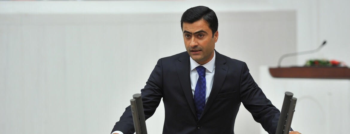 Zeydan'dan Adalet Bakanı'na: Cezaevlerinde bir aydır devam eden açlık grevleri hakkında bilginiz var mı?