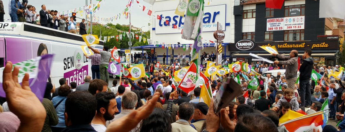 Sezai Temelli: YSK dahil tüm kamu kurumları HDP baraj altı kalsın diye seferber olmuş