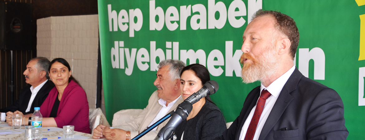 Sezai Temelli: Bizi yok sayarak yapılan siyasetin Saray'dan farkı olmaz