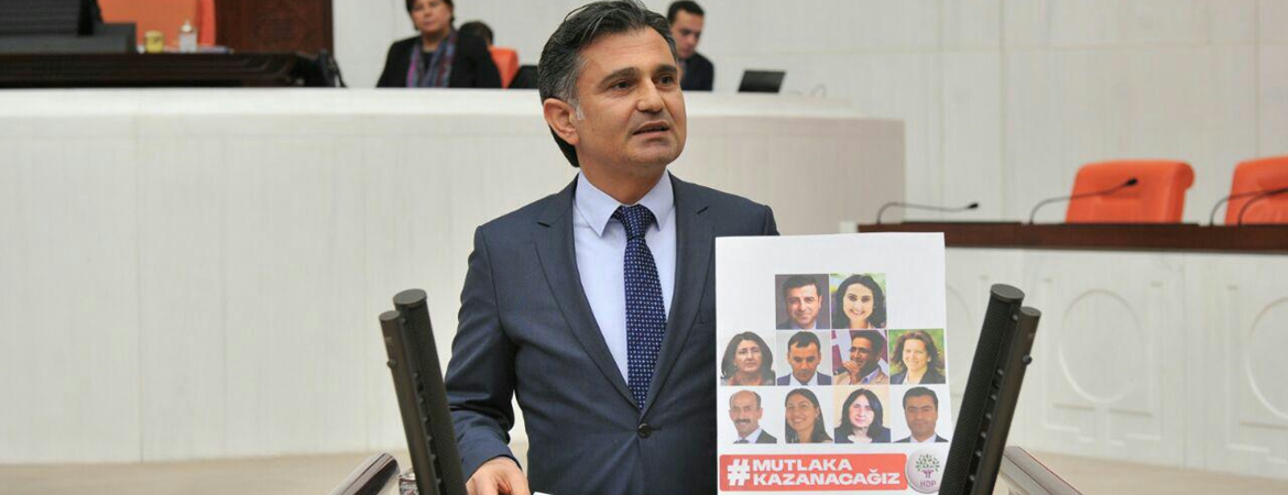 Ziya Pir: Bize 'terörist' diyorsunuz ama partimizin programını kopyalamışsınız