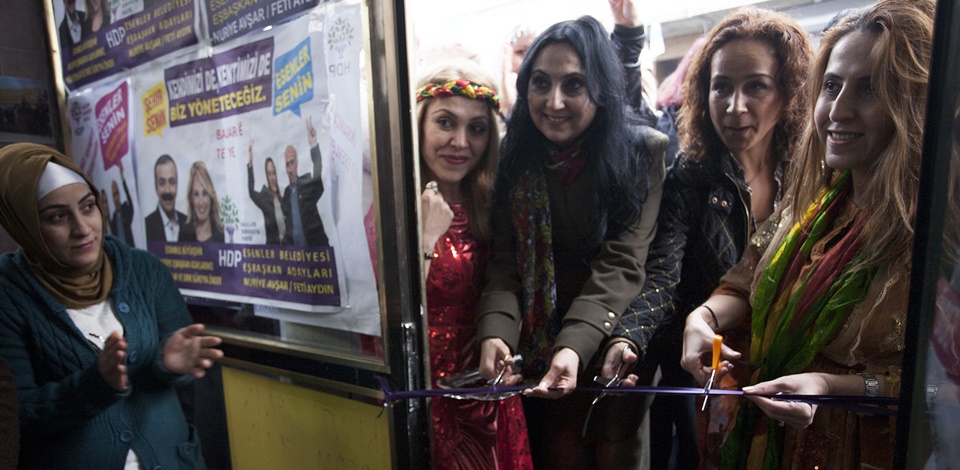 HDP'den Esenler'de şölen