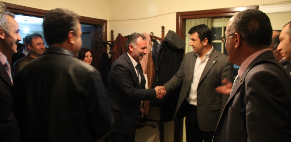 Adana'da Seçim Çalışmaları Sürüyor