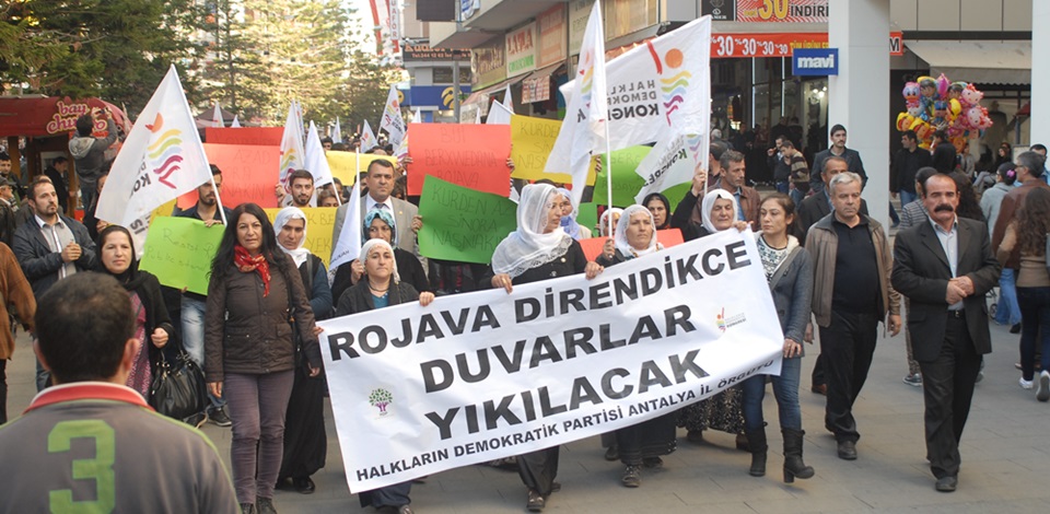 HDP Antalya'da Rojava için eylem yaptı