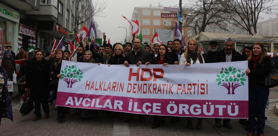 Avcılar'da seçim irtibat bürosu açıldı