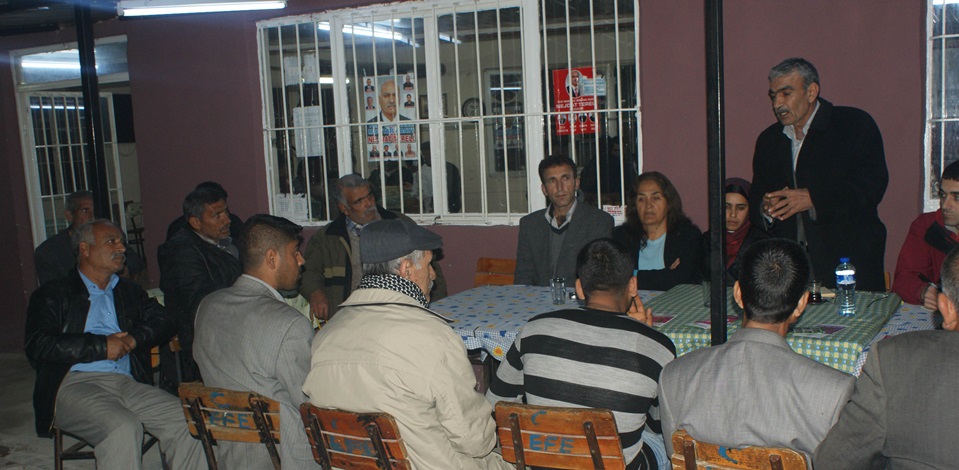 HDP adayları Germencik'te Romanları ziyaret etti
