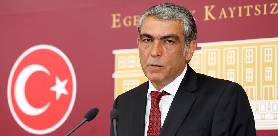 HDP Milletvekili Ayhan emekli maaşlarını Çelik'e sordu